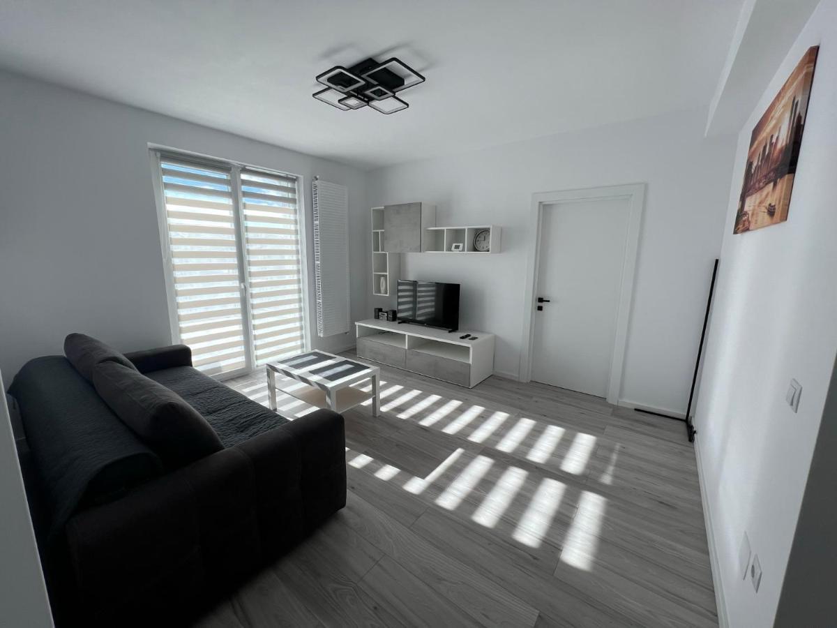 Arini Cozy Corner Apartment Selimbar Exterior photo